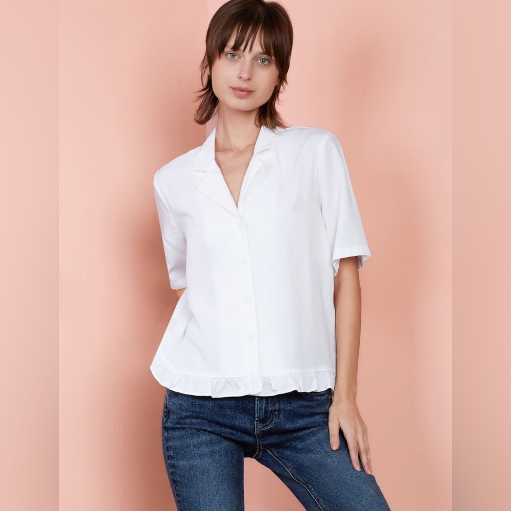 EUC Billy T White Notch Rue Button-Up Collared Blouse Shirt